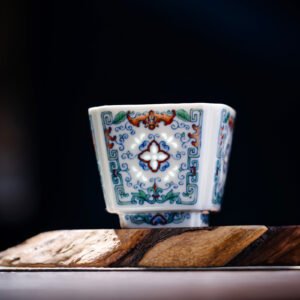 Luck has descended upon the Four Sided Cup of Entangled Branches - Orphan(Wood-Fired Kiln Firing)