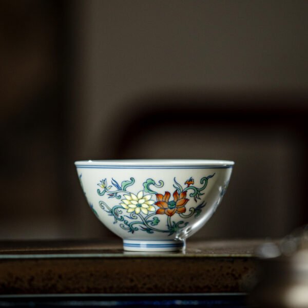 2-场景图 Doucai Twin Lotus Chicken Heart Cup
