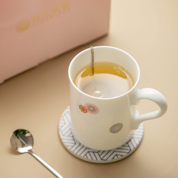 4-场景图 Pastel porcelain ball flower mug