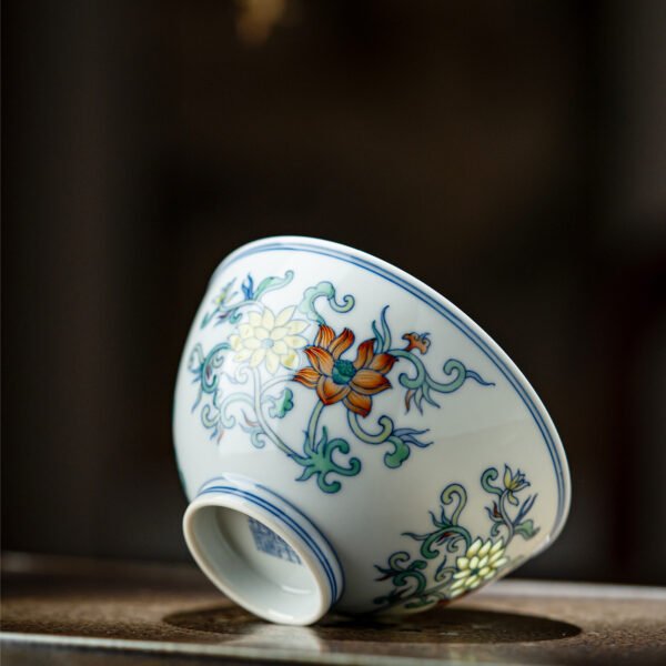 4-场景图 Doucai Twin Lotus Chicken Heart Cup