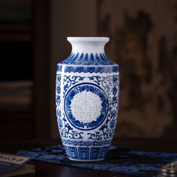 主图1 Hand-Painted Longevity Character Vase