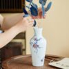 场景图3 Hand-Painted Underglaze Polychrome Plum Viewing Vase