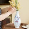 场景图3 Hand-Painted Underglaze Polychrome Mountain Garden Small Plum Vase