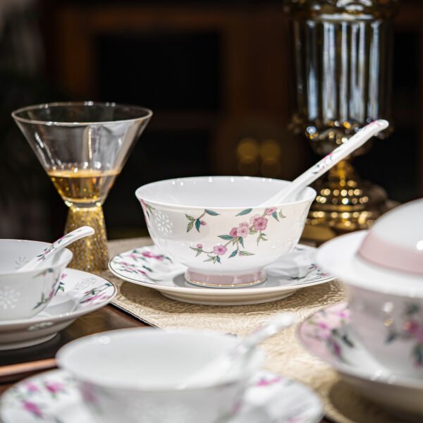 场景图4 Blooming Courtyard Tableware
