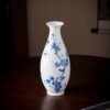 场景图4 Hand-Painted Magpie on Plum Branch Vase