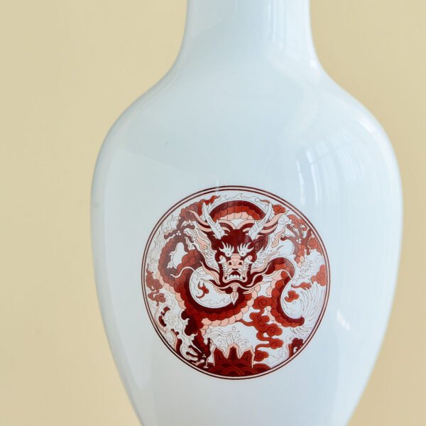 细节图5 Iron Red Double Dragon Vase