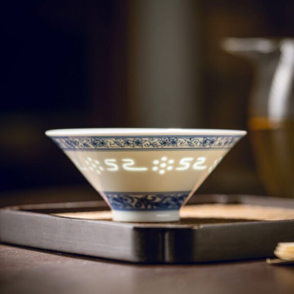 落花流水斗笠杯 Falling Petals and Flowing Water Bamboo Hat Cup (Wood-Fired Kiln Firing)
